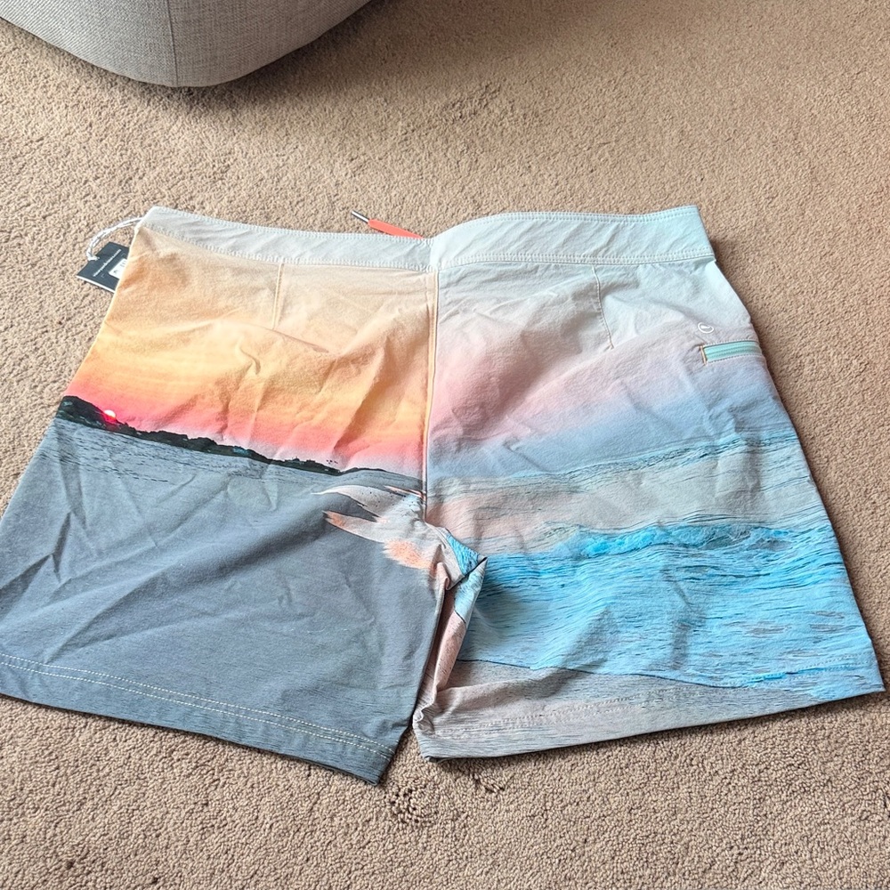Vineyard Vines x Jeep Coral Drawstring Pastel Sunset Swim Shorts - Picture 9 of 9